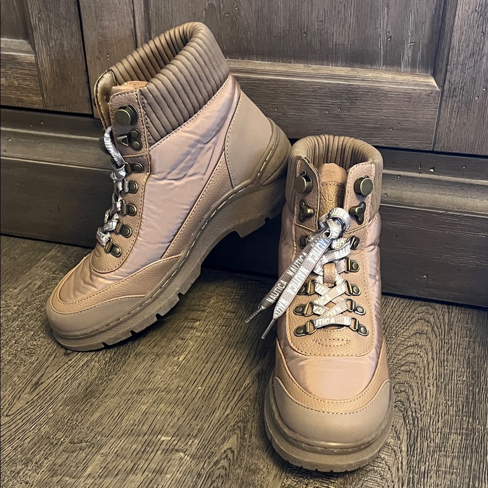 Nautica Women's Tan / Brown Quilted Boots Sz. 6.5